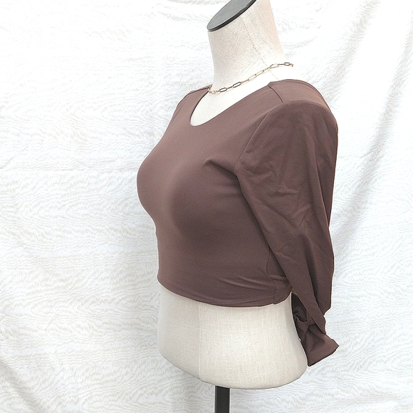 Woman's work out Crop Top, size S - Picture 3 of 5